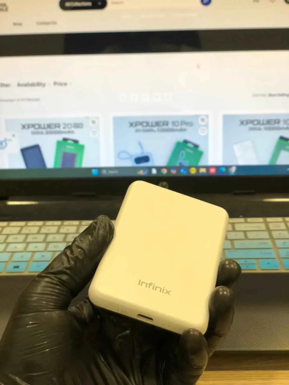 XPO3 - MAGPOWER - Wireless Charger + Portable Battery